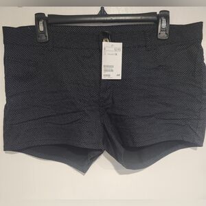 H&M POLKA DOT BLACK SHORTS SIZE 12